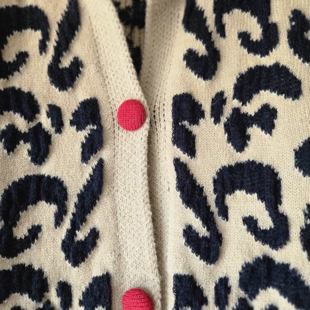 Leopard Print Cardigan with Red Accents Women's XXL - Picture 3 of 4